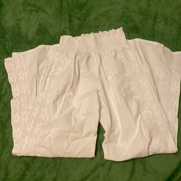 Crochet Flowy Pants - Picture 2 of 3